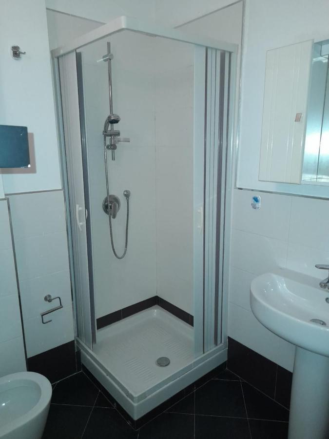 Tranquiloh Apartment Home Терни Экстерьер фото