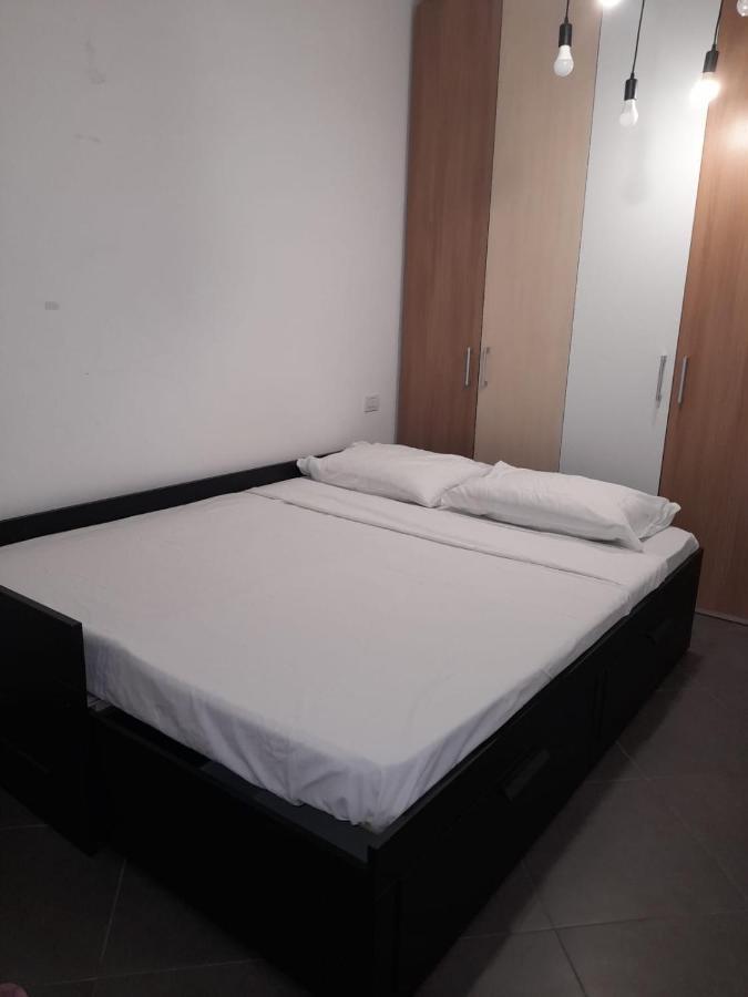 Tranquiloh Apartment Home Терни Экстерьер фото